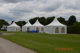 Ausstellungszelte am Schwetzinger Schloss