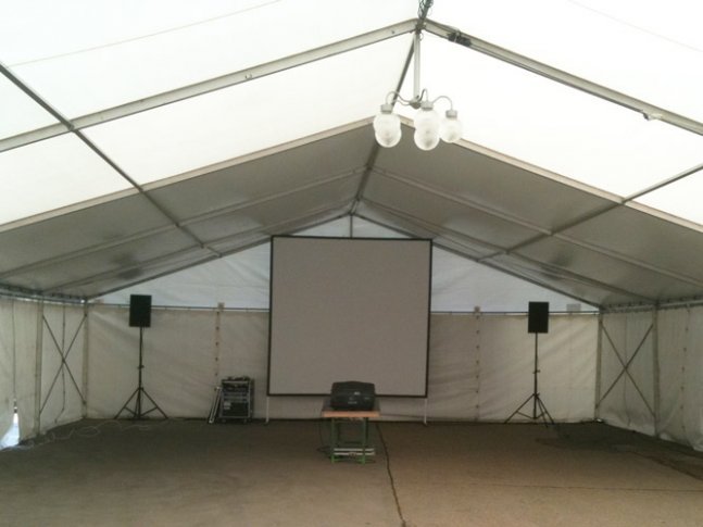 Partyzelt in Ludwigshafen